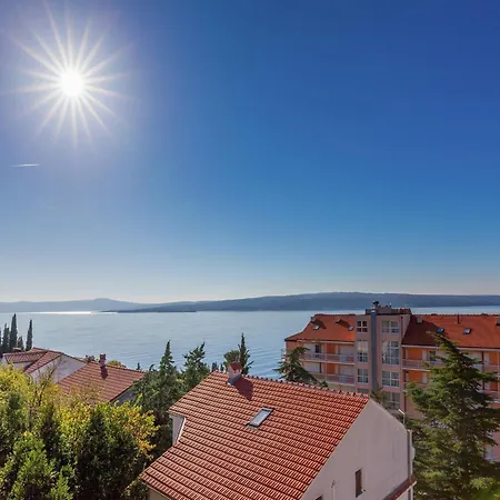 Splendid With Bubble Bath In Croatia Apartment *